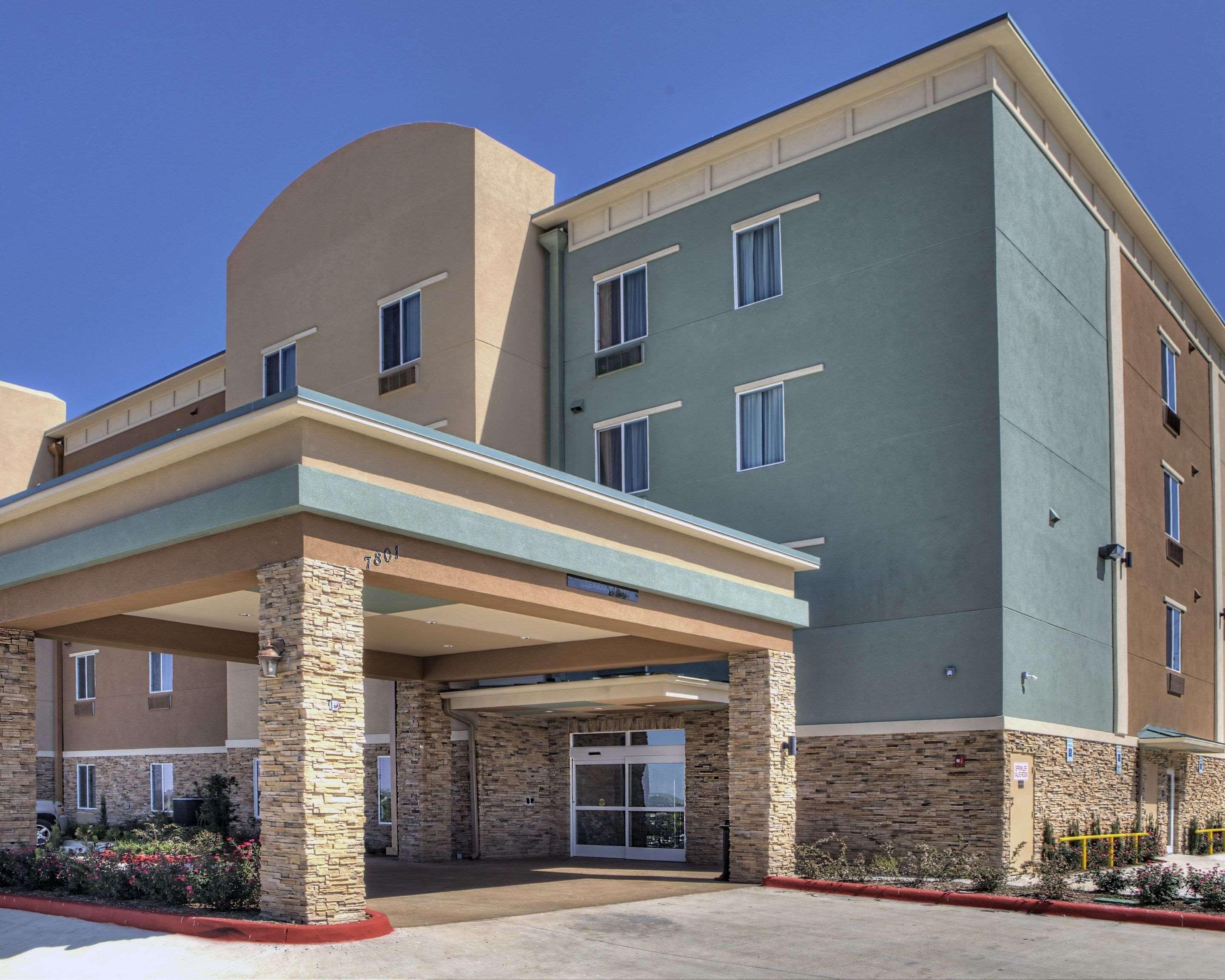 Comfort & Suites, White Settlement-fort Worth West, Tx Hotel 3*