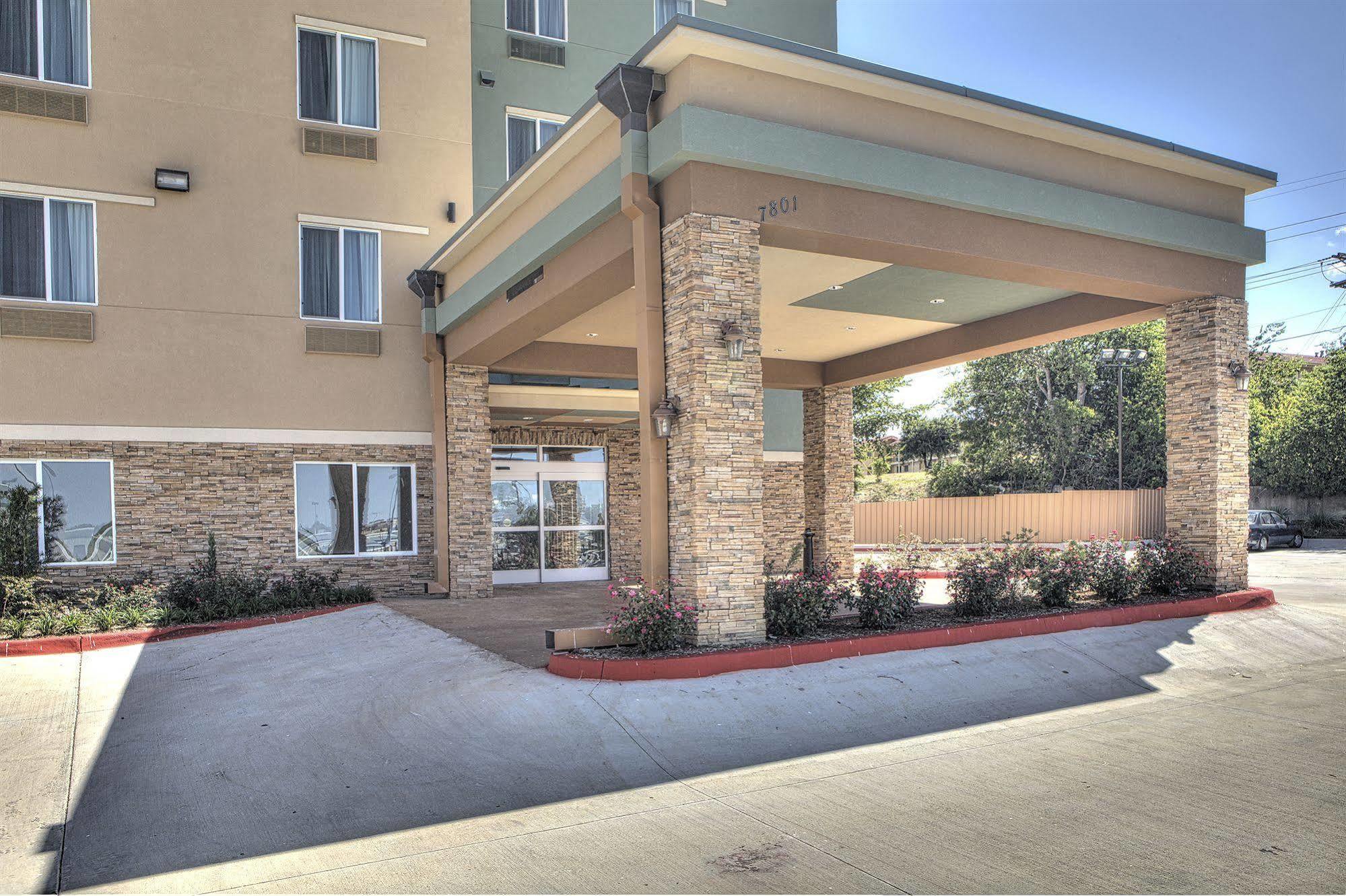 Comfort & Suites, White Settlement-fort Worth West, Tx Fort Worth