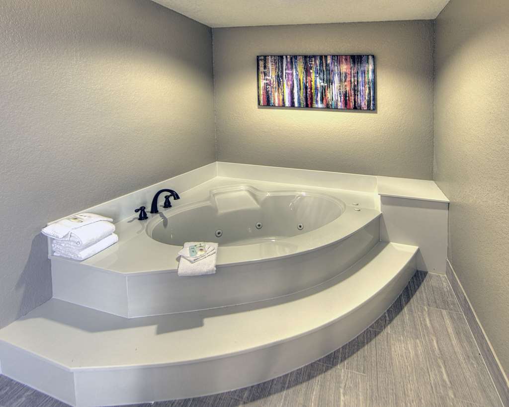 Hotel Comfort & Suites, White Settlement-fort Worth West, Tx Fort Worth